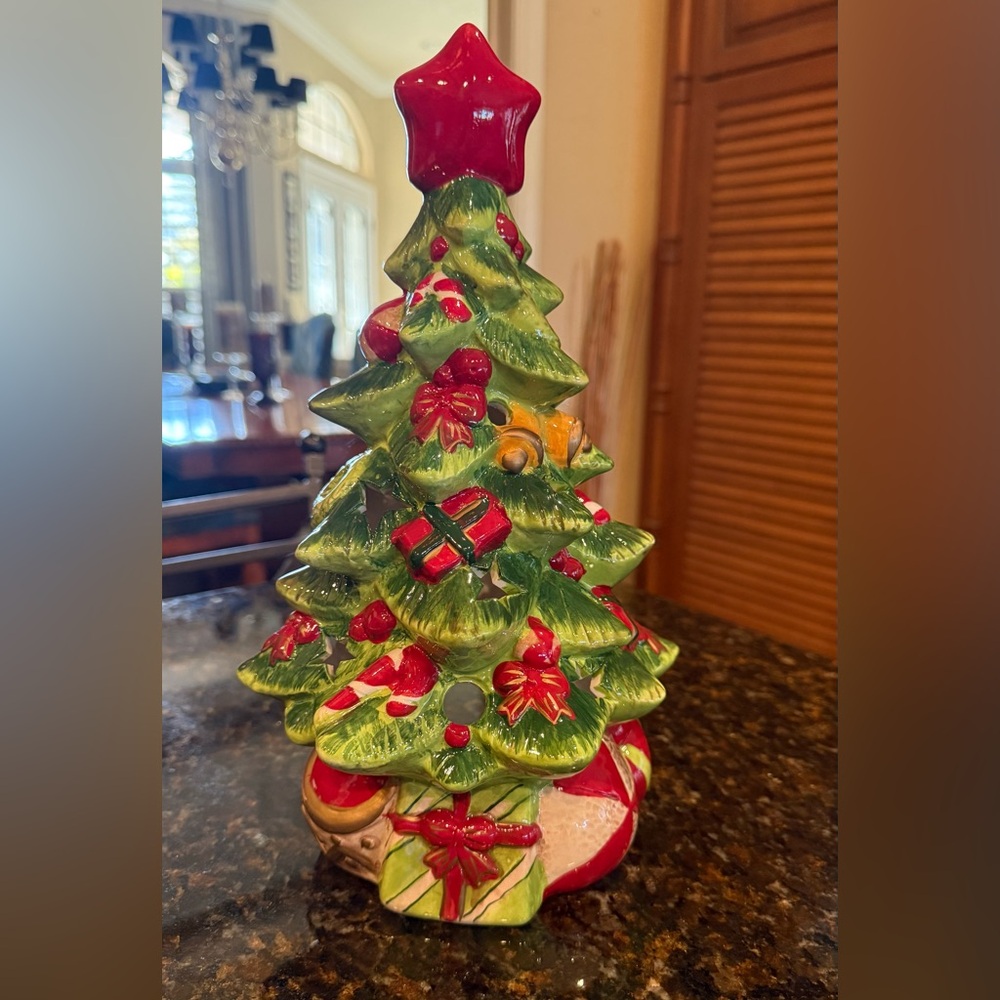 Vintage Ceramic Christmas Tree with Red Star